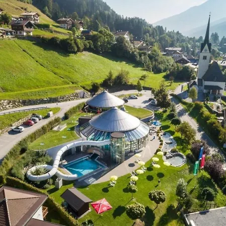 Schoeneben Scorleduyn Nyaraló Wald im Pinzgau