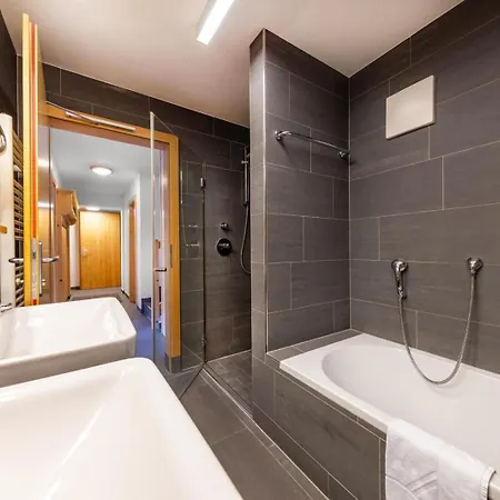 Schoeneben Scorleduyn Nyaraló