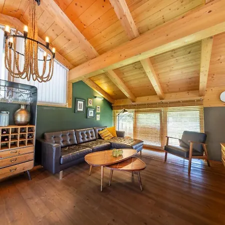 Schoeneben Scorleduyn Nyaraló Wald im Pinzgau